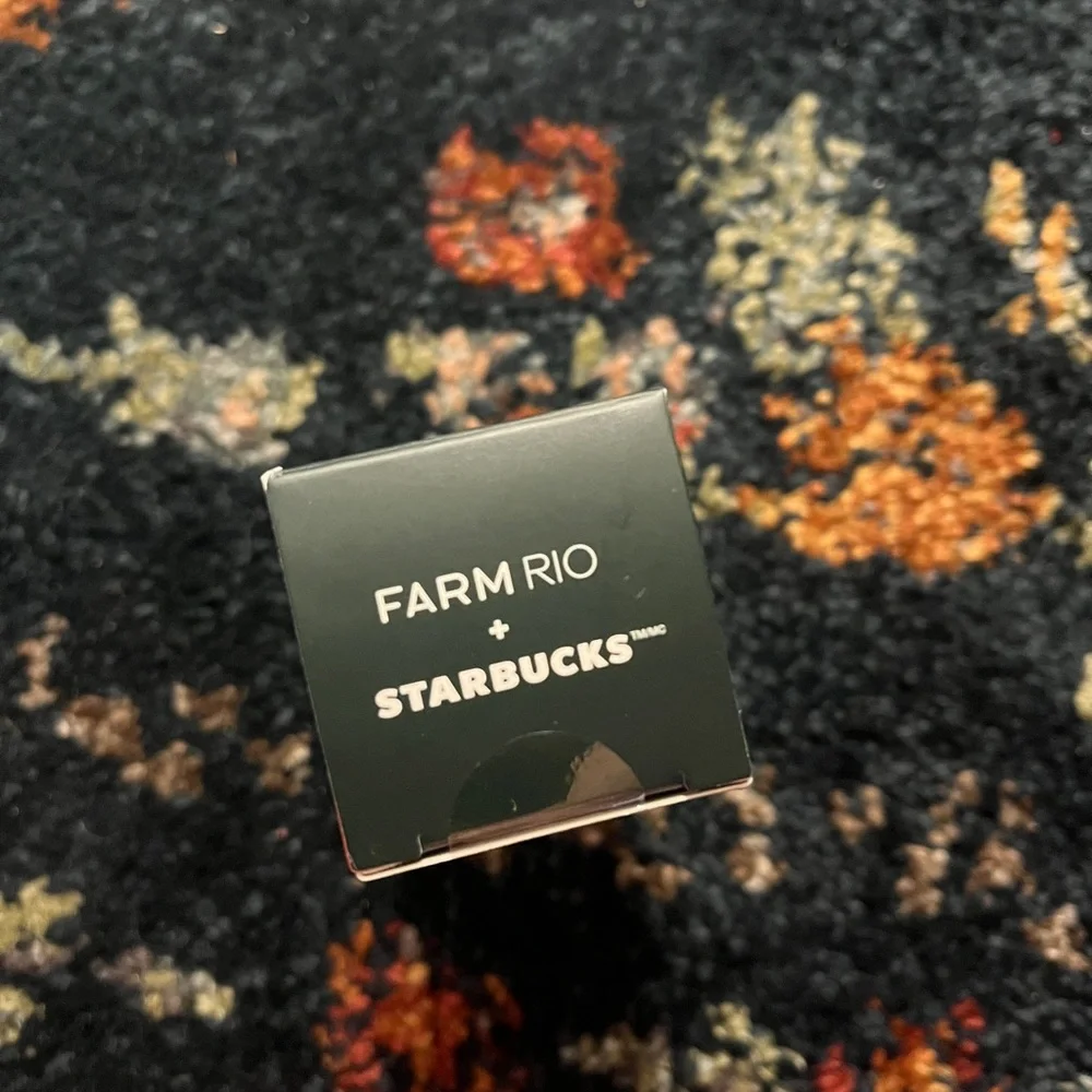 FARM Rio Starbucks Vibrant Cold Cup Key Chain - Picture 4 of 5